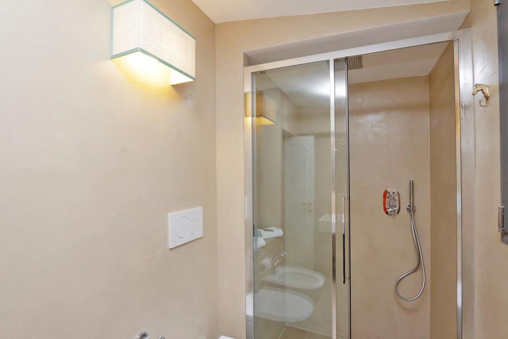 Fiori Charme - My Extra Home Рим Номер фото